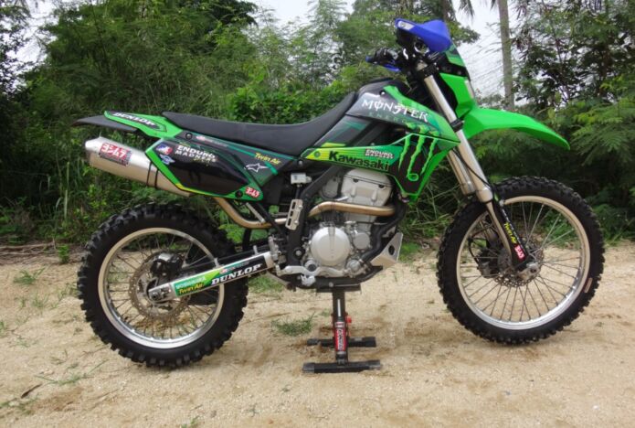 KAWASAKI KLX 250CC MODIFICATIONS FOR ENDURO OFF-ROAD DIRT BIKE TRAIL RIDING